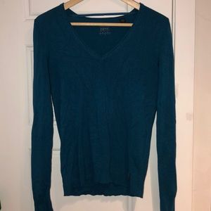 Sweater v-neck